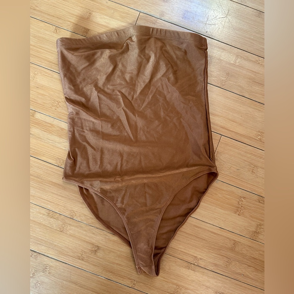 Bronze strapless bathing suit Forever 21 Medium